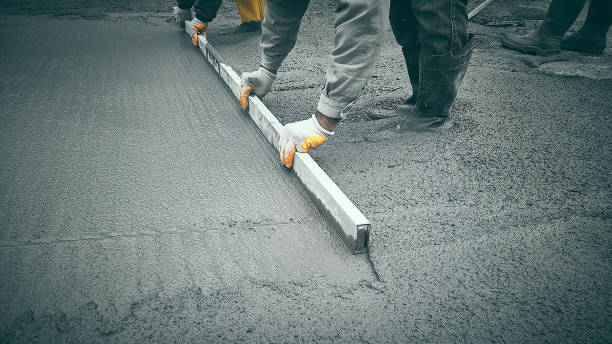 Best Custom Concrete Contractor  in Thonotosassa, FL